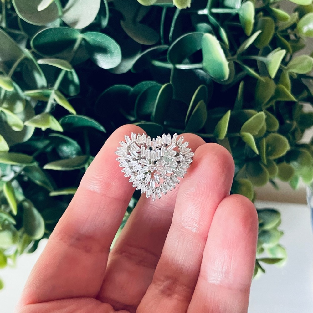 Beautiful Brand New size 7 large Heart Cubic Zirconia Sterling silver 925 ring